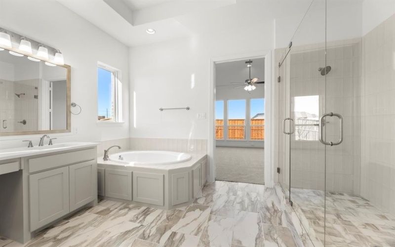 2006 Wickersham Road, Rockwall, TX 75087, 4 Habitaciones Habitaciones , ,3 BañosBaños,Residential,En Venta,2006 Wickersham Road,0,21045443