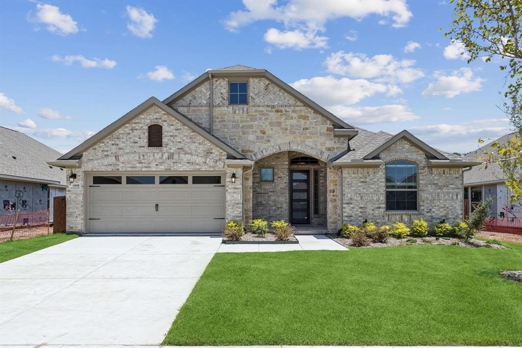 1324 Chisos, Forney, TX 75126, 4 Bedrooms Bedrooms, ,3 BathroomsBathrooms,Residential,For Sale,1324 Chisos,0,21045470