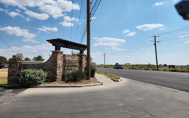 1320 N Fairgrounds Rd, Midland, TX 79706, 4 Bedrooms Bedrooms, ,2 BathroomsBathrooms,Residential,For Sale,1320 N Fairgrounds Rd,0,50084919