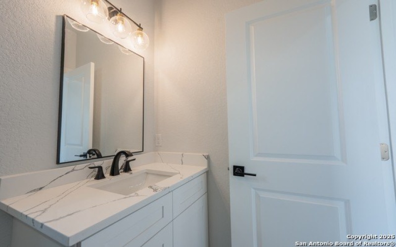 150 Ranchero Way, Natalia, TX 78059, 3 Habitaciones Habitaciones , ,2 BañosBaños,Residential,En Venta,150 Ranchero Way,0,1896571