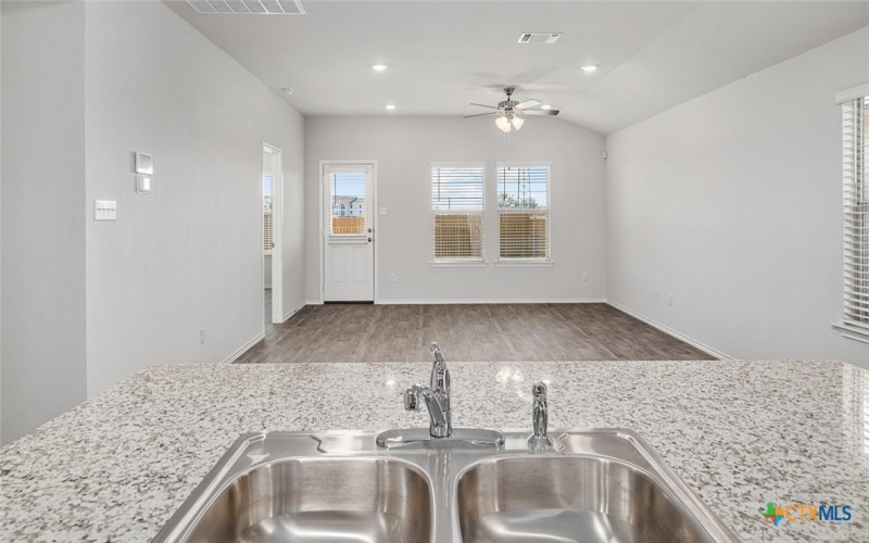 6810 Gilbert Drive, Killeen, TX 76549, 4 Bedrooms Bedrooms, ,2 BathroomsBathrooms,Residential,For Sale,6810 Gilbert Drive,0,591200
