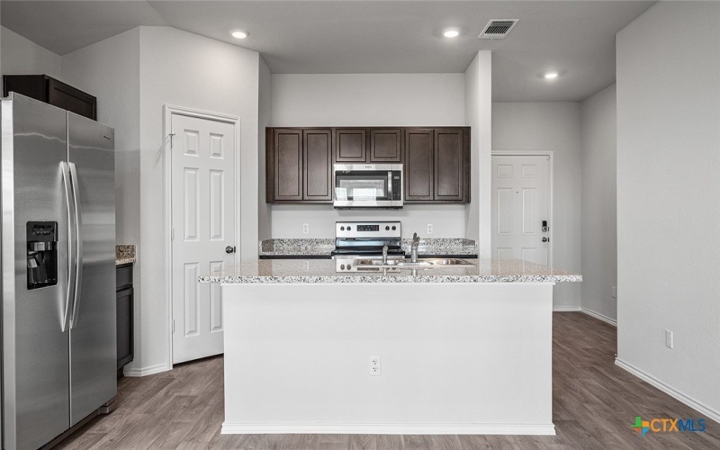 6810 Gilbert Drive, Killeen, TX 76549, 4 Bedrooms Bedrooms, ,2 BathroomsBathrooms,Residential,For Sale,6810 Gilbert Drive,0,591200