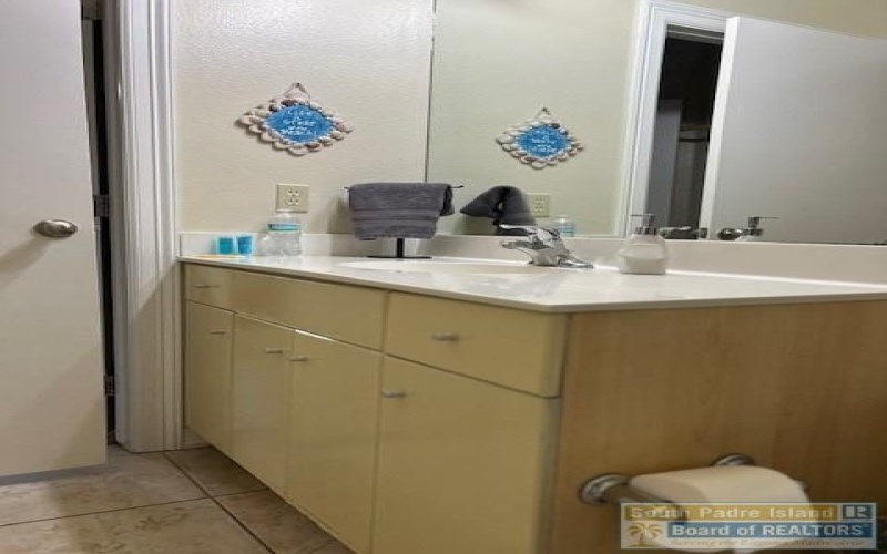 6410 Padre Blvd. #103, South Padre Island, TX 78597, 2 Bedrooms Bedrooms, ,2 BathroomsBathrooms,Residential,For Sale,6410 Padre Blvd.,0,104221