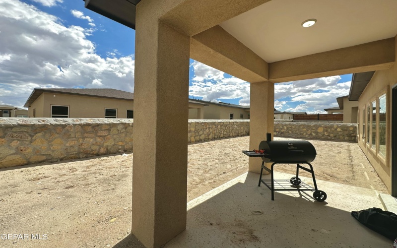 132 Ruth Trail, Santa Teresa, NM 88008, 4 Habitaciones Habitaciones , ,2 BañosBaños,Residential,En Venta,132 Ruth Trail,0,929339