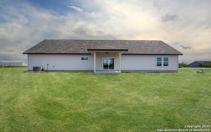 122 Ranchero Way, Natalia, TX 78059, 3 Bedrooms Bedrooms, ,2 BathroomsBathrooms,Residential,For Sale,122 Ranchero Way,0,1896653