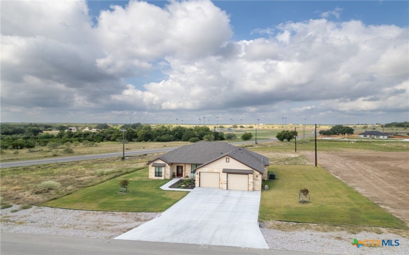 101 Hillside Lane, Lampasas, TX 76550, 3 Habitaciones Habitaciones , ,2 BañosBaños,Residential,En Venta,101 Hillside Lane,0,590569