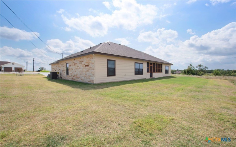 101 Hillside Lane, Lampasas, TX 76550, 3 Habitaciones Habitaciones , ,2 BañosBaños,Residential,En Venta,101 Hillside Lane,0,590569
