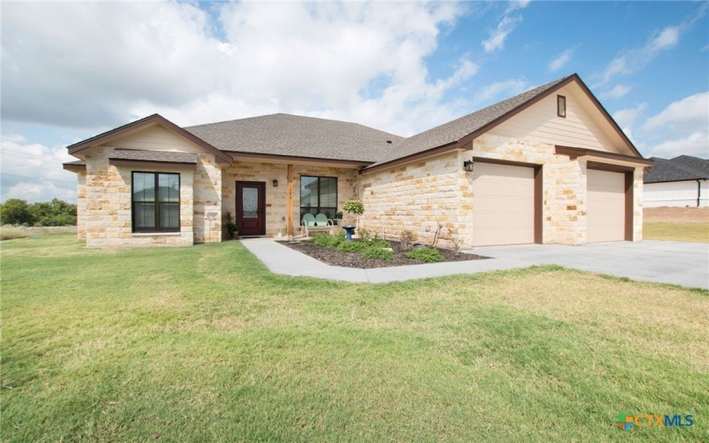 101 Hillside Lane, Lampasas, TX 76550, 3 Habitaciones Habitaciones , ,2 BañosBaños,Residential,En Venta,101 Hillside Lane,0,590569