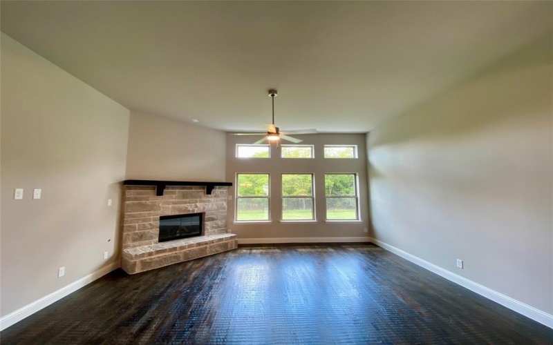 400 Devonshire Drive, Greenville, TX 75401, 5 Bedrooms Bedrooms, ,5 BathroomsBathrooms,Residential,For Sale,400 Devonshire Drive,0,21045374