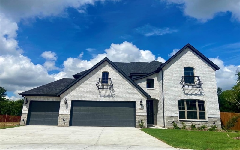 400 Devonshire Drive, Greenville, TX 75401, 5 Bedrooms Bedrooms, ,5 BathroomsBathrooms,Residential,For Sale,400 Devonshire Drive,0,21045374