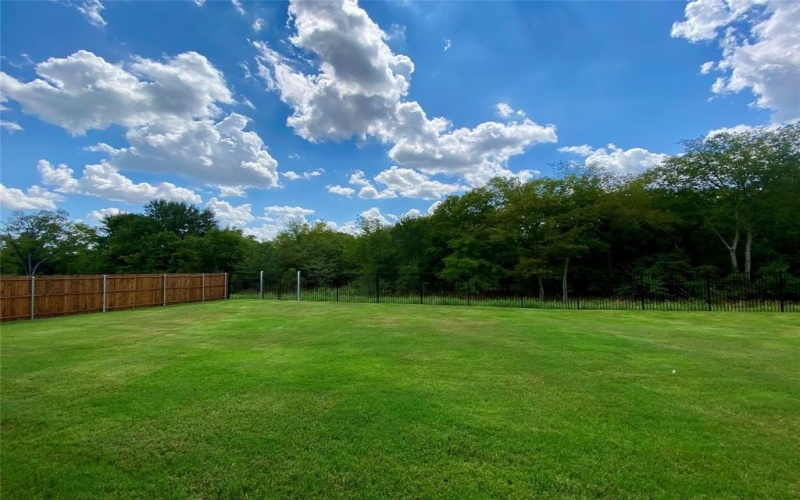 400 Devonshire Drive, Greenville, TX 75401, 5 Bedrooms Bedrooms, ,5 BathroomsBathrooms,Residential,For Sale,400 Devonshire Drive,0,21045374