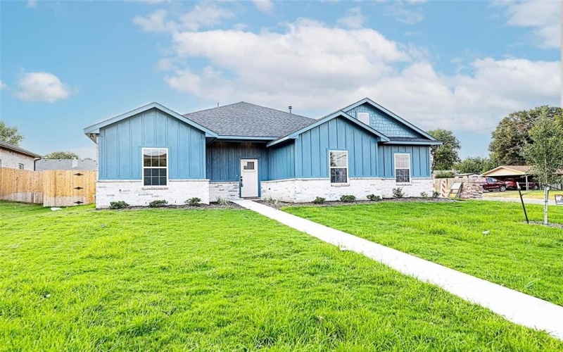 1412 Mason Street, Bowie, TX 76230, 3 Habitaciones Habitaciones , ,2 BañosBaños,Residential,En Venta,1412 Mason Street,0,21042643
