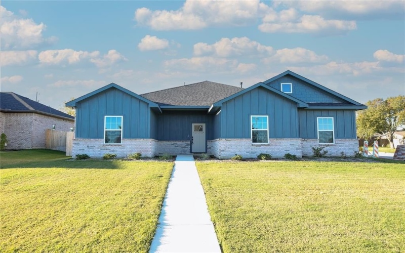 1412 Mason Street, Bowie, TX 76230, 3 Habitaciones Habitaciones , ,2 BañosBaños,Residential,En Venta,1412 Mason Street,0,21042643