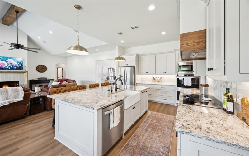 3004 Parker Meadows Court, Weatherford, TX 76088, 3 Bedrooms Bedrooms, ,2 BathroomsBathrooms,Residential,For Sale,3004 Parker Meadows Court,0,21042918