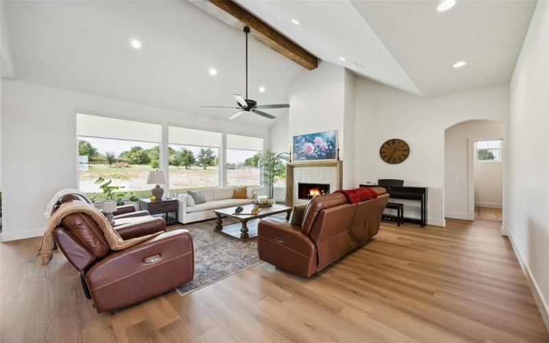 3004 Parker Meadows Court, Weatherford, TX 76088, 3 Bedrooms Bedrooms, ,2 BathroomsBathrooms,Residential,For Sale,3004 Parker Meadows Court,0,21042918