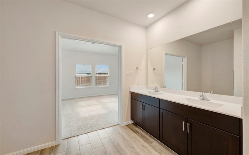 111 Hudson Lane, Justin, TX 76247, 5 Bedrooms Bedrooms, ,3 BathroomsBathrooms,Residential,For Sale,111 Hudson Lane,0,21042961