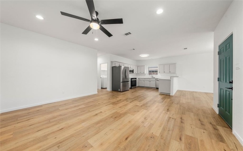 1911 S 11th Street, Waco, TX 76706, 8 Habitaciones Habitaciones , ,5 BañosBaños,Residential Multi Family,En Venta,1911 S 11th Street,0,21043304