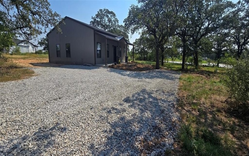 1036 Champ Lane, Springtown, TX 76082, 2 Bedrooms Bedrooms, ,1 BathroomBathrooms,Residential,For Sale,1036 Champ Lane,0,21043454