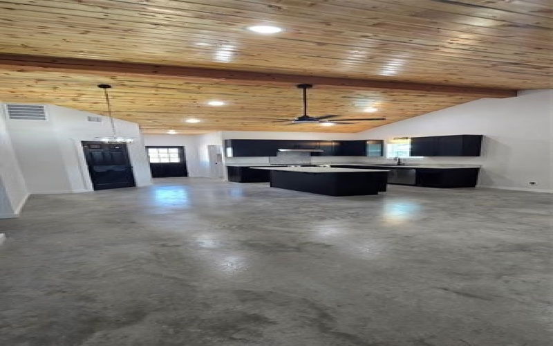1036 Champ Lane, Springtown, TX 76082, 2 Bedrooms Bedrooms, ,1 BathroomBathrooms,Residential,For Sale,1036 Champ Lane,0,21043454