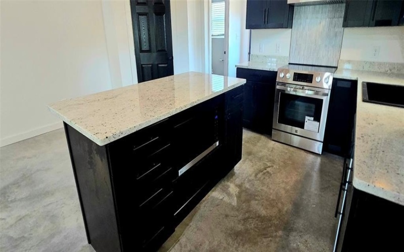 1036 Champ Lane, Springtown, TX 76082, 2 Bedrooms Bedrooms, ,1 BathroomBathrooms,Residential,For Sale,1036 Champ Lane,0,21043454