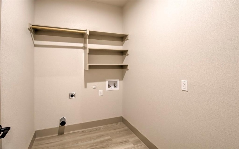 1019 HOLIDAY Drive, Sherman, TX 75090, 4 Habitaciones Habitaciones , ,2 BañosBaños,Residential,En Venta,1019 HOLIDAY Drive,0,21043987