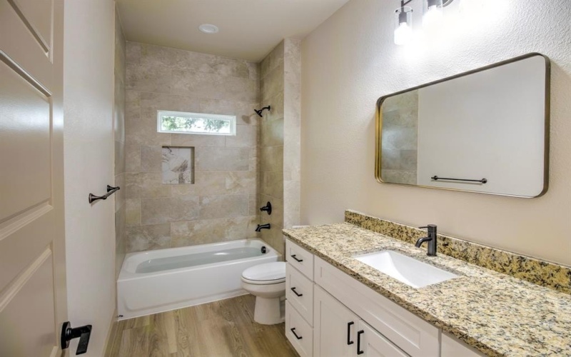 1019 HOLIDAY Drive, Sherman, TX 75090, 4 Habitaciones Habitaciones , ,2 BañosBaños,Residential,En Venta,1019 HOLIDAY Drive,0,21043987