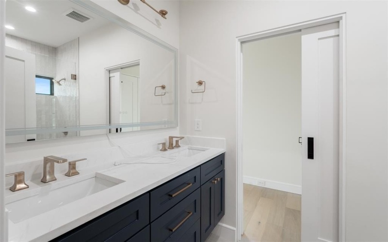 217 Autumn Wood Trail, Gun Barrel City, TX 75156, 5 Bedrooms Bedrooms, ,3 BathroomsBathrooms,Residential,For Sale,217 Autumn Wood Trail,0,21045545