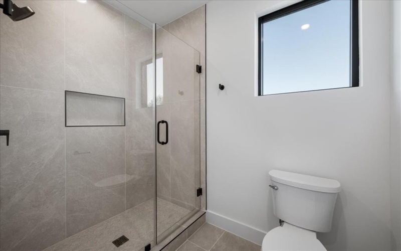 4517 Weldon Street, Dallas, TX 75204, 4 Bedrooms Bedrooms, ,3 BathroomsBathrooms,Residential,For Sale,4517 Weldon Street,0,21045607