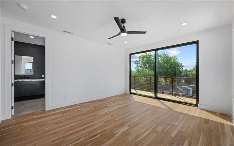 4517 Weldon Street, Dallas, TX 75204, 4 Bedrooms Bedrooms, ,3 BathroomsBathrooms,Residential,For Sale,4517 Weldon Street,0,21045607
