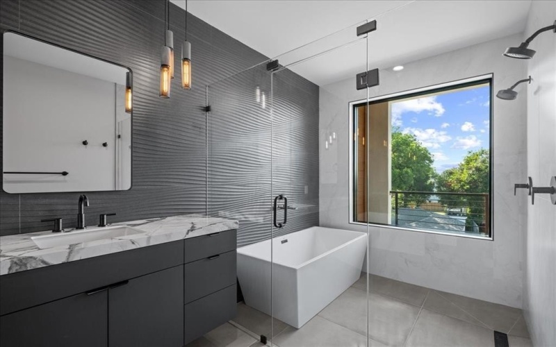 4517 Weldon Street, Dallas, TX 75204, 4 Bedrooms Bedrooms, ,3 BathroomsBathrooms,Residential,For Sale,4517 Weldon Street,0,21045607