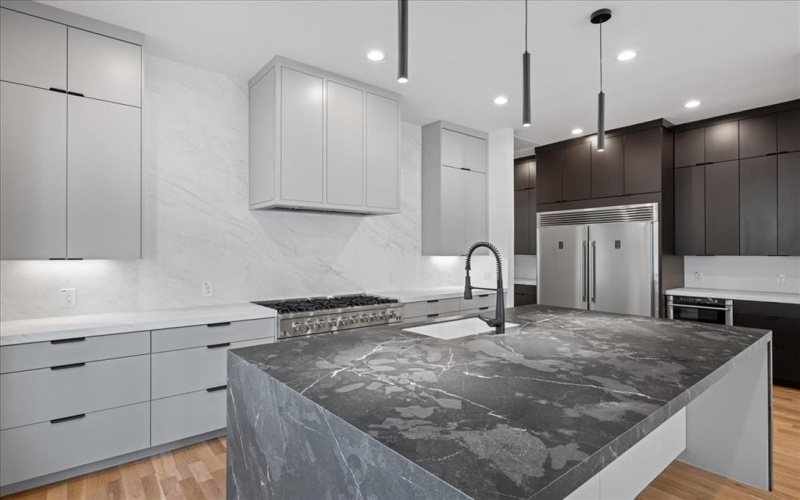 4517 Weldon Street, Dallas, TX 75204, 4 Bedrooms Bedrooms, ,3 BathroomsBathrooms,Residential,For Sale,4517 Weldon Street,0,21045607