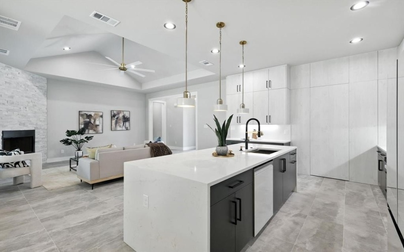 1055 glenoaks Drive, Weatherford, TX 76088, 5 Habitaciones Habitaciones , ,3 BañosBaños,Residential,En Venta,1055 glenoaks Drive,0,21045681