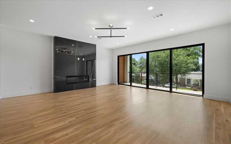 4519 Weldon Street, Dallas, TX 75204, 4 Bedrooms Bedrooms, ,3 BathroomsBathrooms,Residential,For Sale,4519 Weldon Street,0,21045702