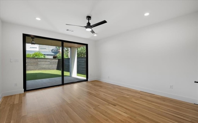 4519 Weldon Street, Dallas, TX 75204, 4 Bedrooms Bedrooms, ,3 BathroomsBathrooms,Residential,For Sale,4519 Weldon Street,0,21045702