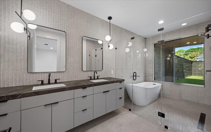4519 Weldon Street, Dallas, TX 75204, 4 Bedrooms Bedrooms, ,3 BathroomsBathrooms,Residential,For Sale,4519 Weldon Street,0,21045702