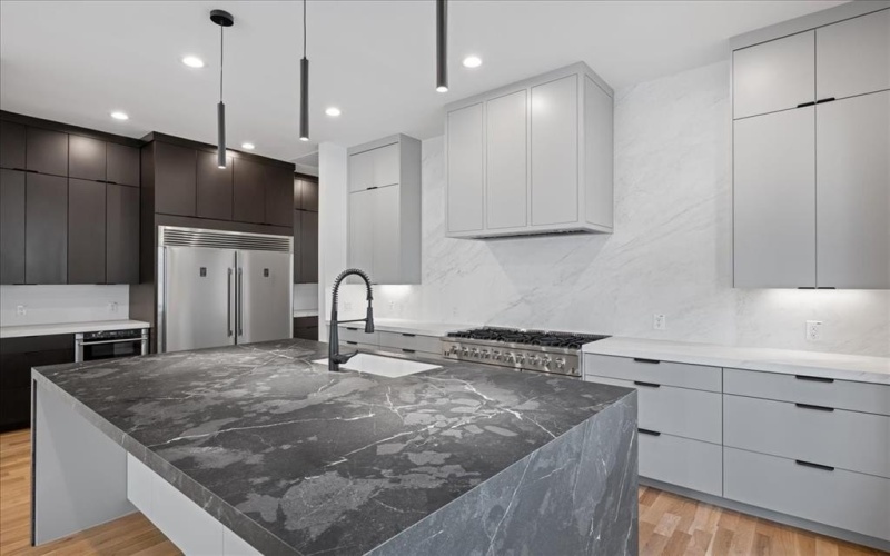 4519 Weldon Street, Dallas, TX 75204, 4 Bedrooms Bedrooms, ,3 BathroomsBathrooms,Residential,For Sale,4519 Weldon Street,0,21045702