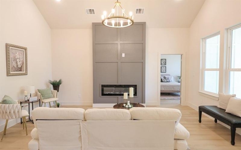 5420 Carver Drive, Fort Worth, TX 76107, 4 Bedrooms Bedrooms, ,2 BathroomsBathrooms,Residential,For Sale,5420 Carver Drive,0,21045720