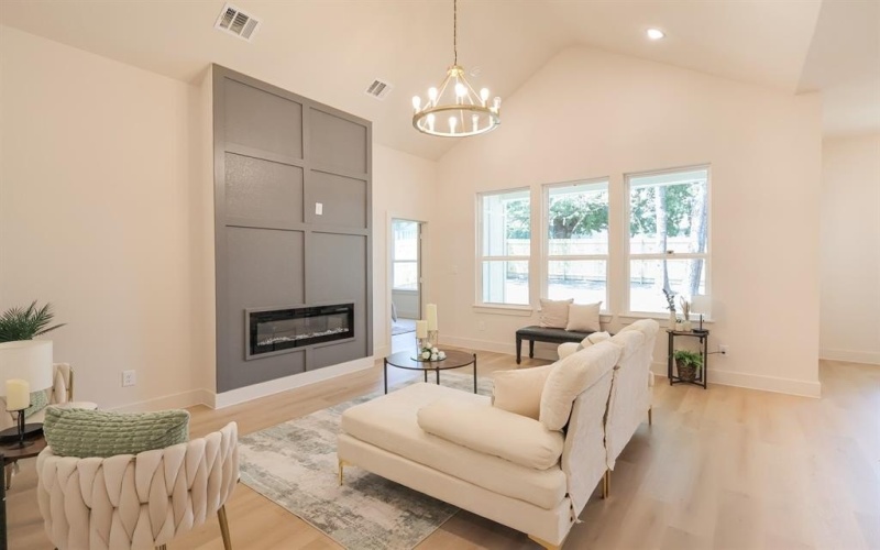 5420 Carver Drive, Fort Worth, TX 76107, 4 Bedrooms Bedrooms, ,2 BathroomsBathrooms,Residential,For Sale,5420 Carver Drive,0,21045720