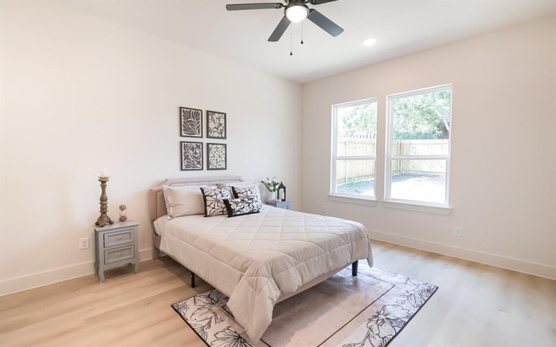 5420 Carver Drive, Fort Worth, TX 76107, 4 Bedrooms Bedrooms, ,2 BathroomsBathrooms,Residential,For Sale,5420 Carver Drive,0,21045720