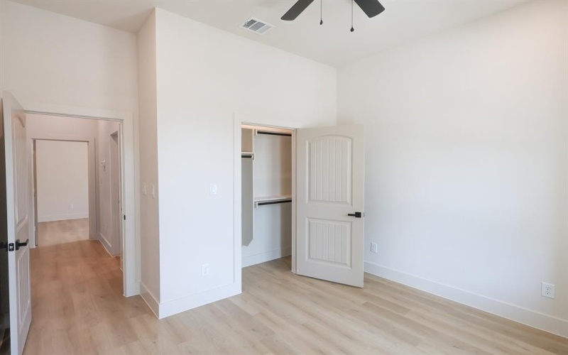 5420 Carver Drive, Fort Worth, TX 76107, 4 Bedrooms Bedrooms, ,2 BathroomsBathrooms,Residential,For Sale,5420 Carver Drive,0,21045720