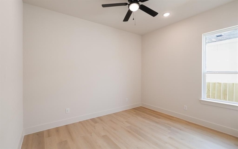 5420 Carver Drive, Fort Worth, TX 76107, 4 Bedrooms Bedrooms, ,2 BathroomsBathrooms,Residential,For Sale,5420 Carver Drive,0,21045720