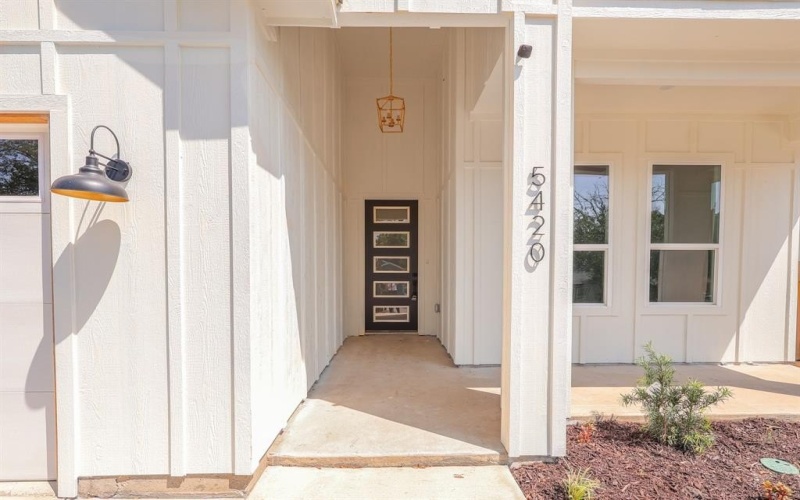 5420 Carver Drive, Fort Worth, TX 76107, 4 Bedrooms Bedrooms, ,2 BathroomsBathrooms,Residential,For Sale,5420 Carver Drive,0,21045720