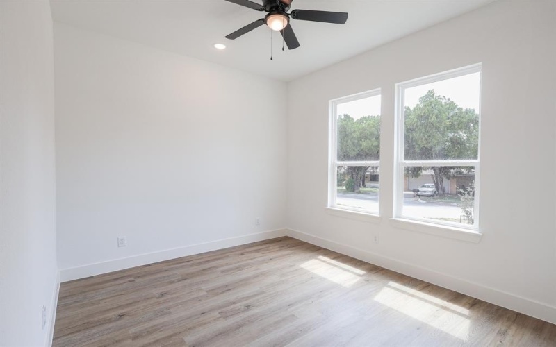 5416 Carver Drive, Fort Worth, TX 76107, 4 Bedrooms Bedrooms, ,2 BathroomsBathrooms,Residential,For Sale,5416 Carver Drive,0,21045727