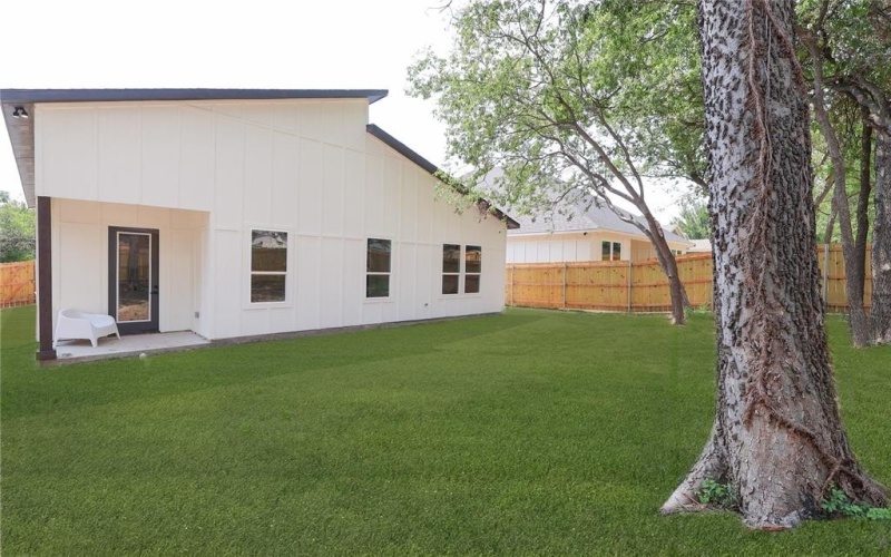 5416 Carver Drive, Fort Worth, TX 76107, 4 Bedrooms Bedrooms, ,2 BathroomsBathrooms,Residential,For Sale,5416 Carver Drive,0,21045727
