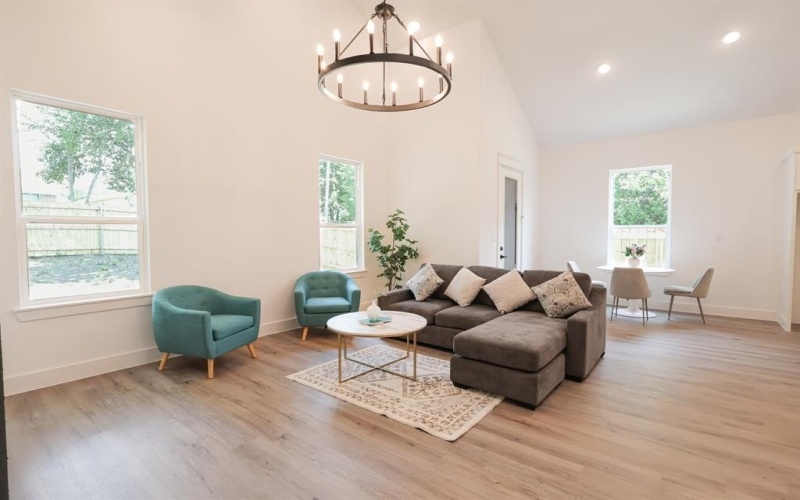 5416 Carver Drive, Fort Worth, TX 76107, 4 Bedrooms Bedrooms, ,2 BathroomsBathrooms,Residential,For Sale,5416 Carver Drive,0,21045727