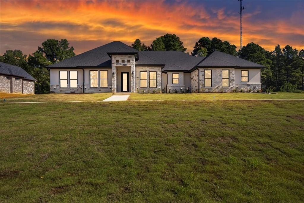 12328 Oak Grove Dr., Tyler, TX 75706, 4 Bedrooms Bedrooms, ,3 BathroomsBathrooms,Residential,For Sale,12328 Oak Grove Dr.,0,21045775