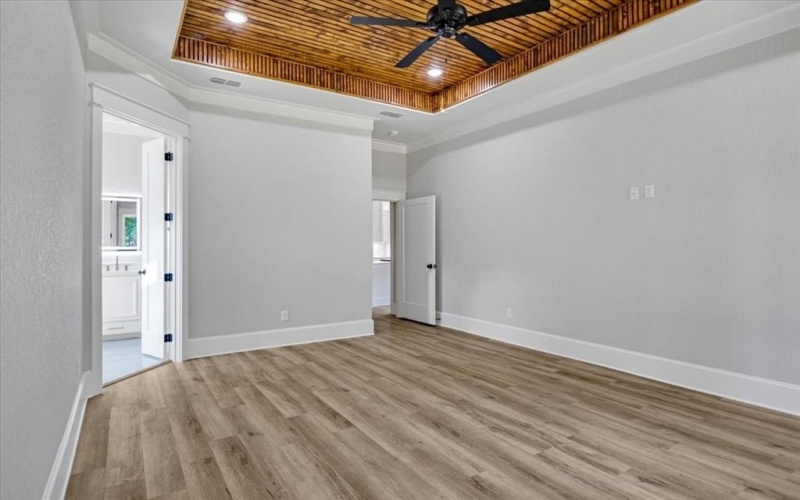 12328 Oak Grove Dr., Tyler, TX 75706, 4 Bedrooms Bedrooms, ,3 BathroomsBathrooms,Residential,For Sale,12328 Oak Grove Dr.,0,21045775