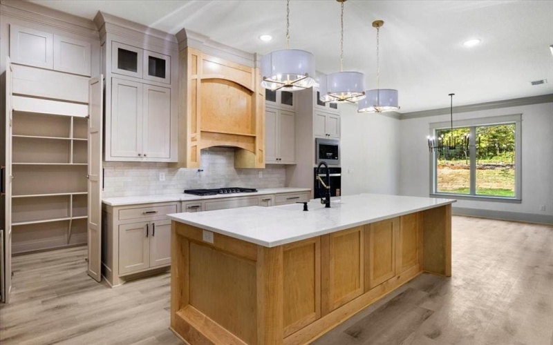 12336 Oak Grove Drive, Tyler, TX 75706, 4 Bedrooms Bedrooms, ,3 BathroomsBathrooms,Residential,For Sale,12336 Oak Grove Drive,0,21045799