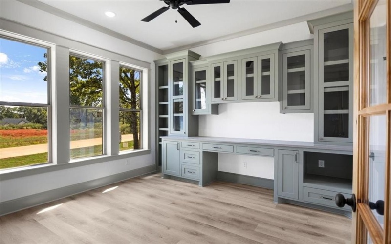12336 Oak Grove Drive, Tyler, TX 75706, 4 Bedrooms Bedrooms, ,3 BathroomsBathrooms,Residential,For Sale,12336 Oak Grove Drive,0,21045799