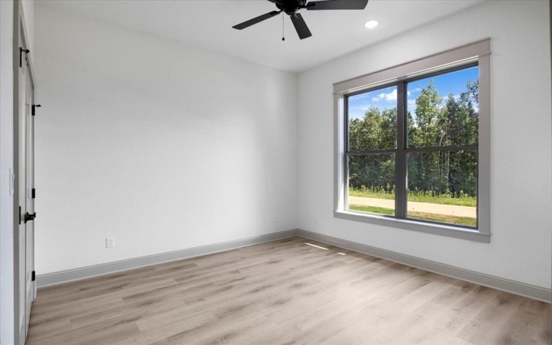 12336 Oak Grove Drive, Tyler, TX 75706, 4 Bedrooms Bedrooms, ,3 BathroomsBathrooms,Residential,For Sale,12336 Oak Grove Drive,0,21045799